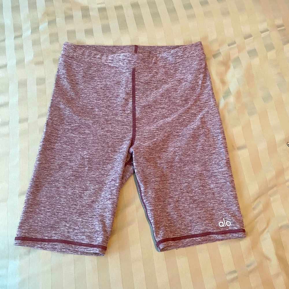 NWOT Alo soft biker shorts size xs